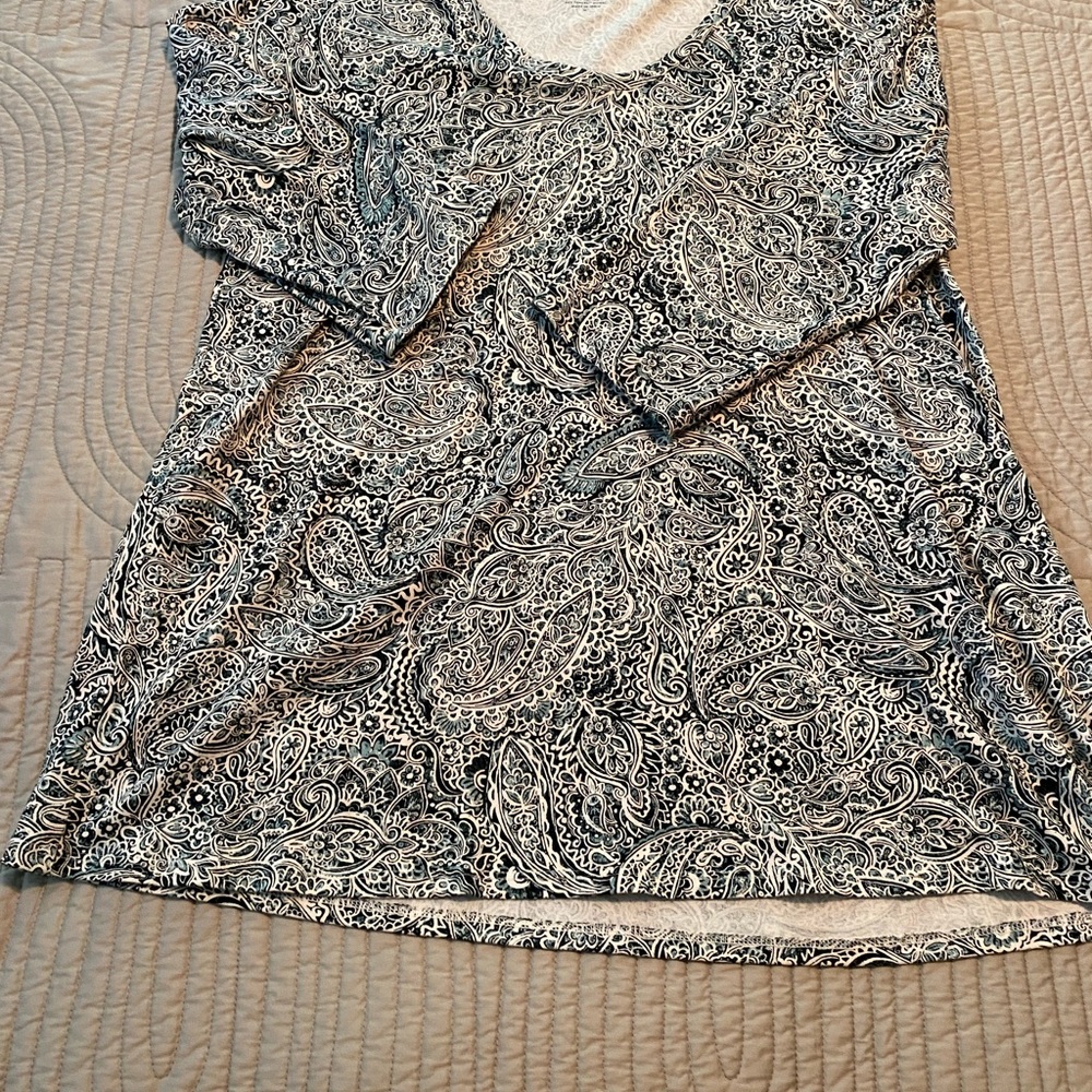 Pure J Jill soft V-neck top, 3/4 length sleeve